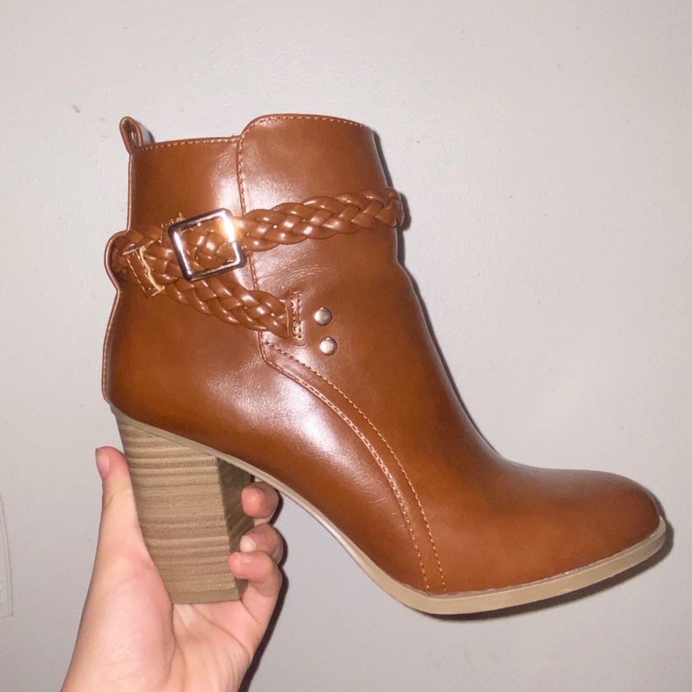 american eagle brown heel boots